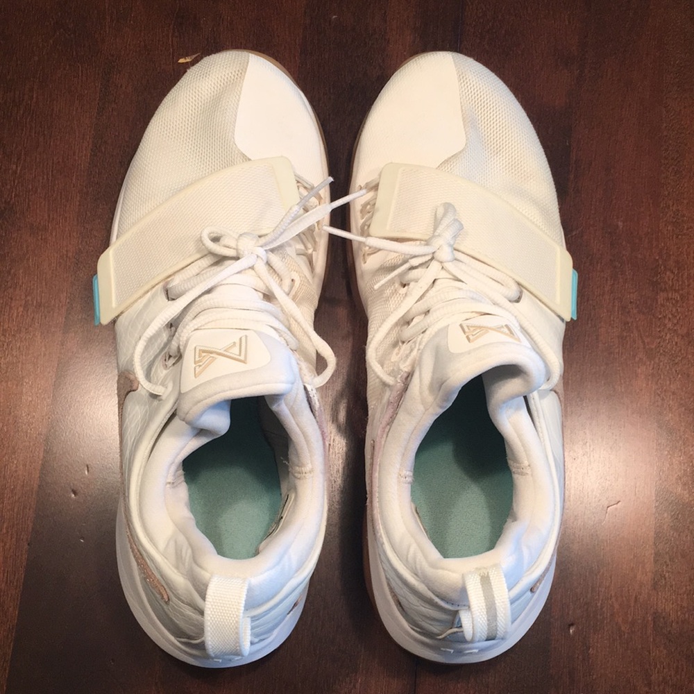 Paul George Nike PG 1